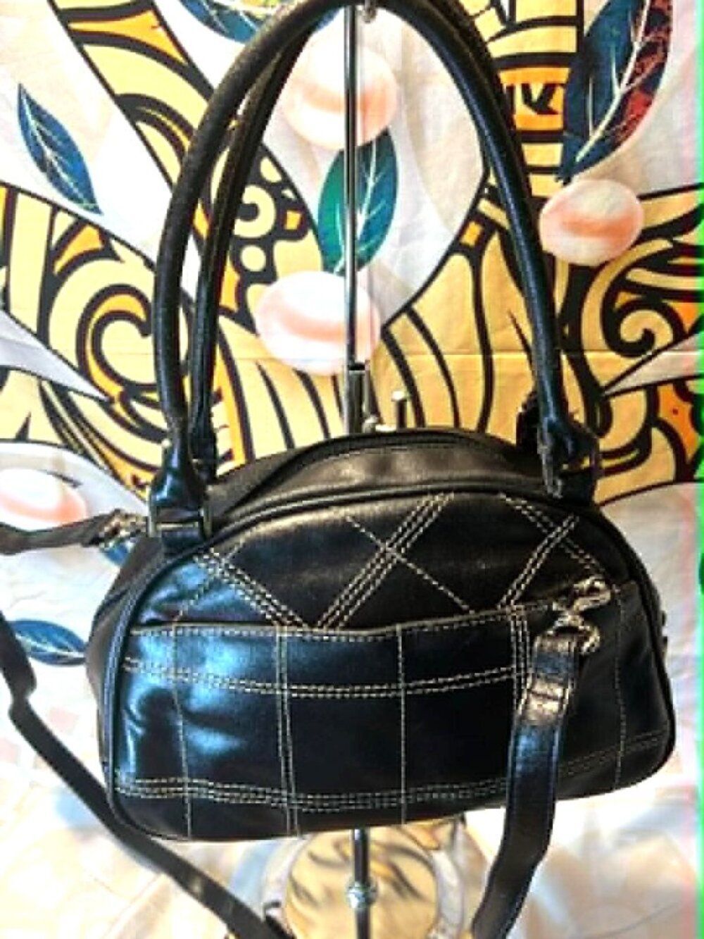 Wilsons Leather Maxima Black Structured Handbag w/ White Stitching & Strap